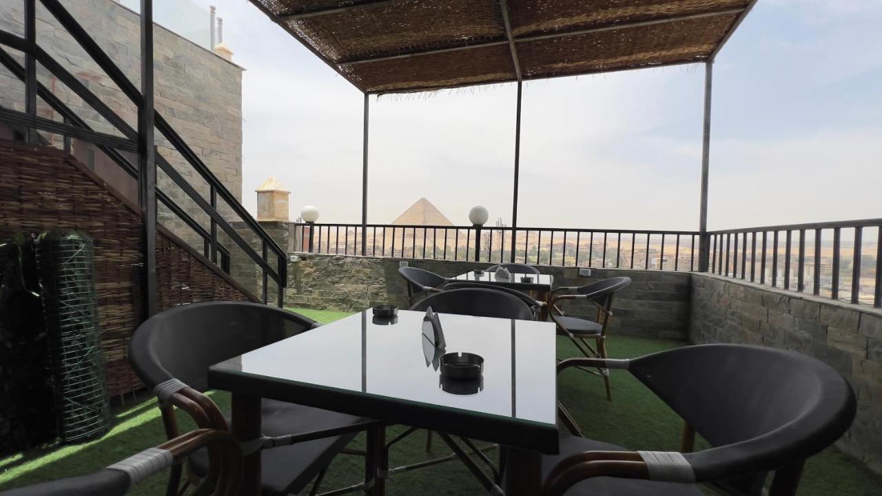 Pyramids Tower View Inn Nazlat as Sammān Esterno foto