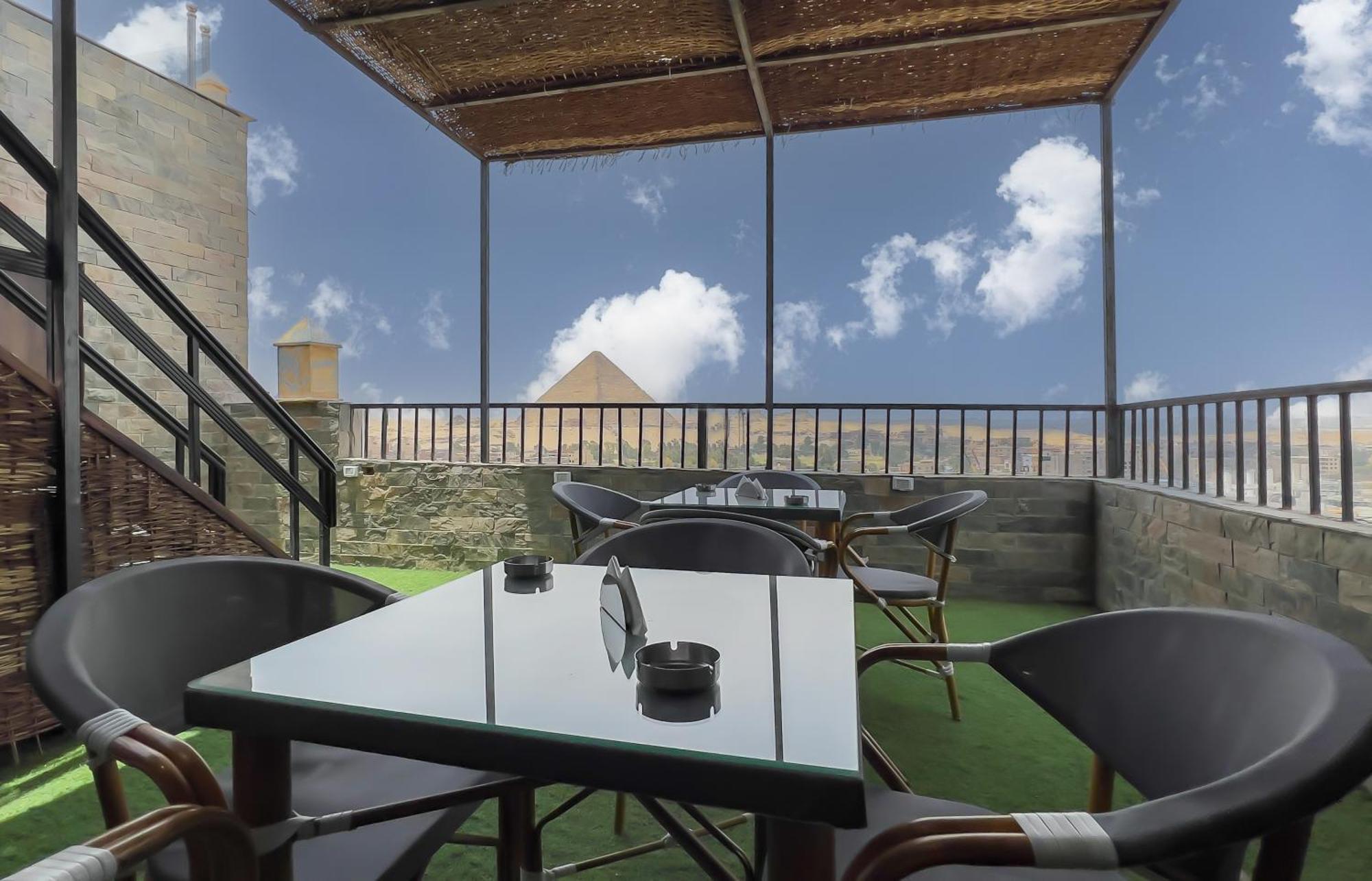 Pyramids Tower View Inn Nazlat as Sammān Esterno foto